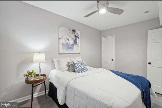 1721 GALES PL NE, Washington, DC 20002