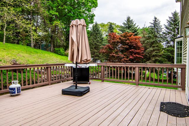 29 John F Kennedy Drive, Stony Point, NY 10980