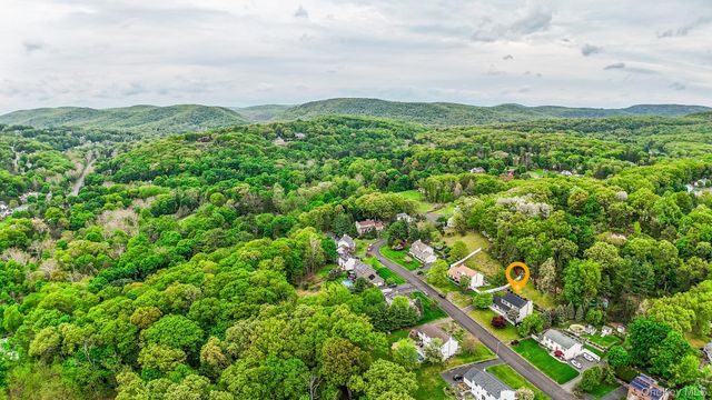 29 John F Kennedy Drive, Stony Point, NY 10980