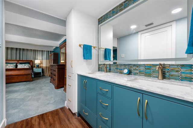 114 World Of Tennis SQ 114, Lakeway, TX 78738