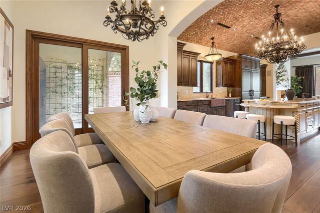 9707 Dream Brook Court, Las Vegas, NV 89149