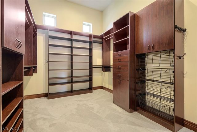 9707 Dream Brook Court, Las Vegas, NV 89149