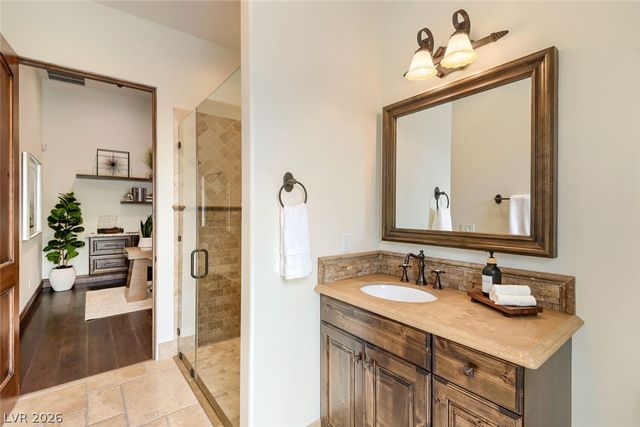 9707 Dream Brook Court, Las Vegas, NV 89149