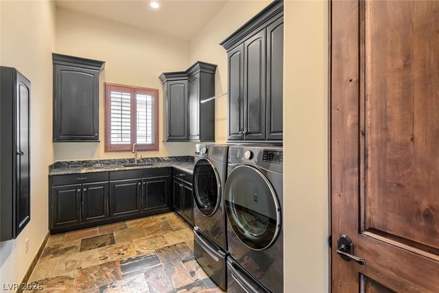 9707 Dream Brook Court, Las Vegas, NV 89149