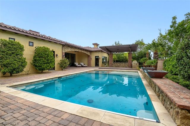9707 Dream Brook Court, Las Vegas, NV 89149