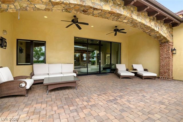 9707 Dream Brook Court, Las Vegas, NV 89149