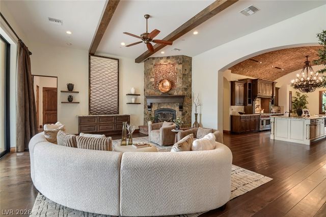 9707 Dream Brook Court, Las Vegas, NV 89149