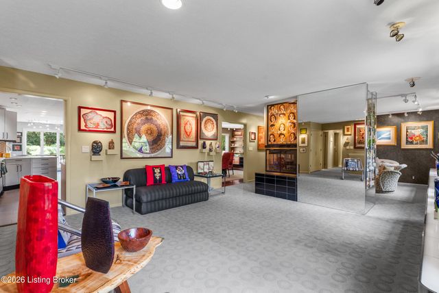 1603 Dunbarton Wynde, Louisville, KY 40205