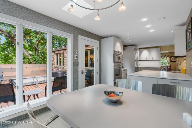 1603 Dunbarton Wynde, Louisville, KY 40205