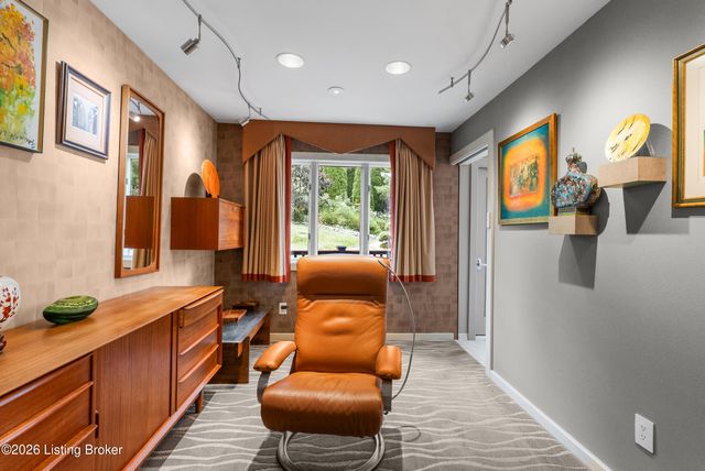 1603 Dunbarton Wynde, Louisville, KY 40205