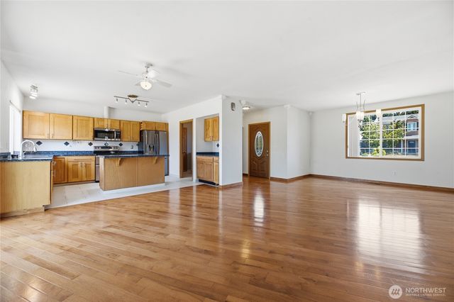 22322 138th Avenue Ct E, Graham, WA 98338