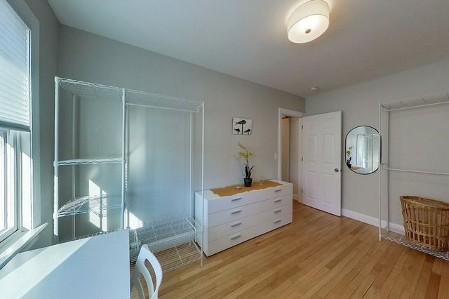 2 E Boulevard 2, Middletown, RI 02842