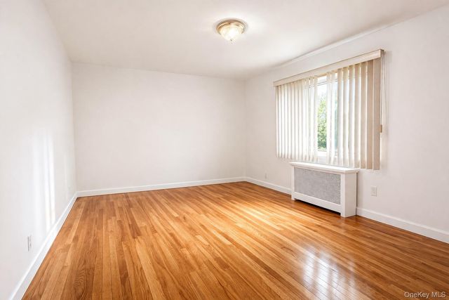 260-11 Langstone Avenue GV118E5-1, Glen Oaks, NY 11004