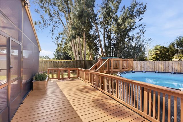 5320 MOELLER AVENUE, Sarasota, FL 34233