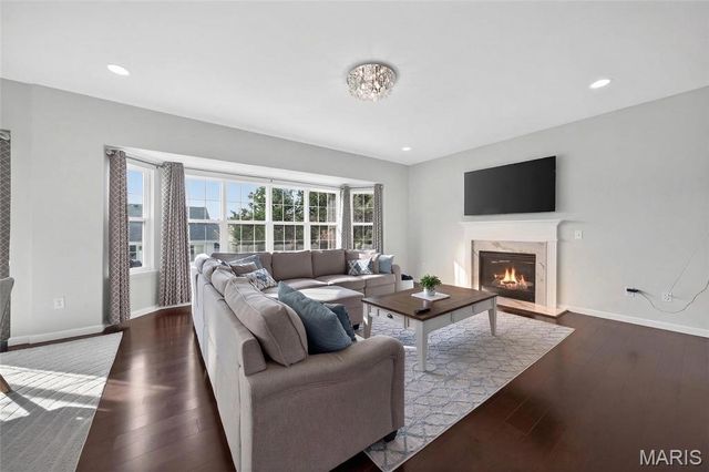 100 Wyndcrest Court, Lake St Louis, MO 63367