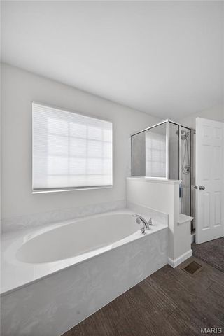 100 Wyndcrest Court, Lake St Louis, MO 63367