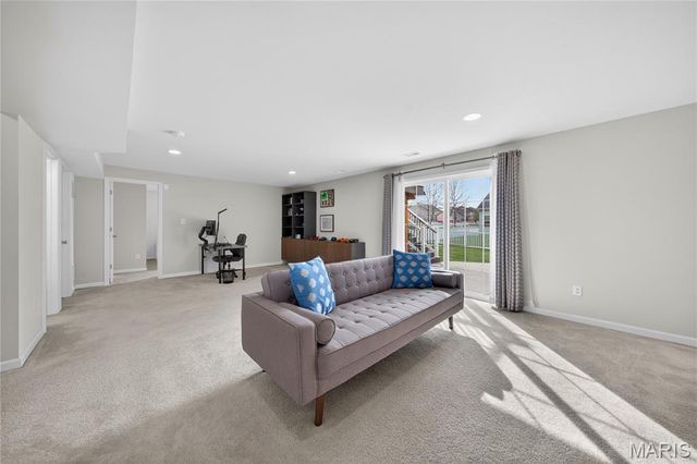 100 Wyndcrest Court, Lake St Louis, MO 63367
