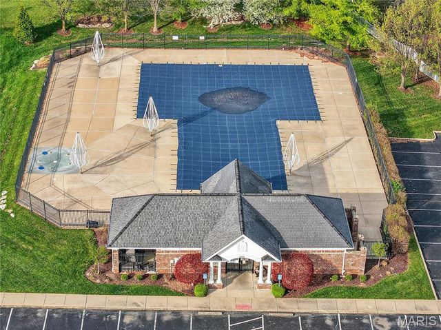100 Wyndcrest Court, Lake St Louis, MO 63367