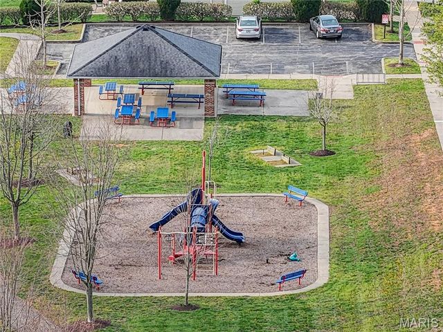 100 Wyndcrest Court, Lake St Louis, MO 63367