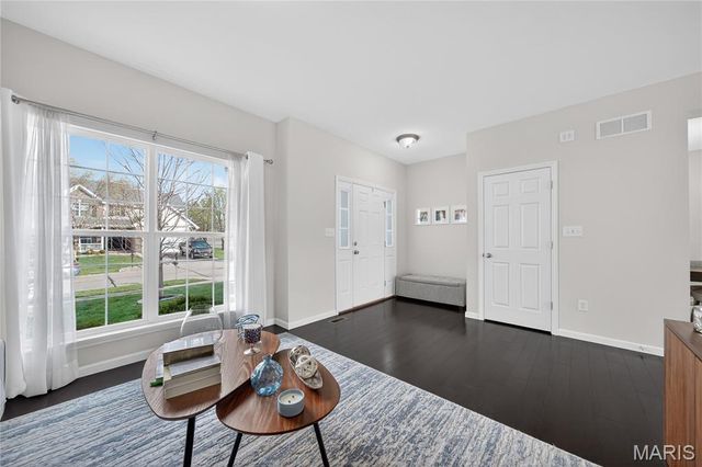 100 Wyndcrest Court, Lake St Louis, MO 63367