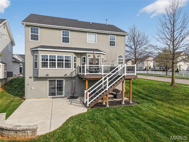 100 Wyndcrest Court, Lake St Louis, MO 63367