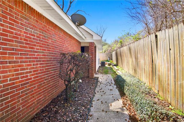 5631 Bentley Lane, Mobile, AL 36609