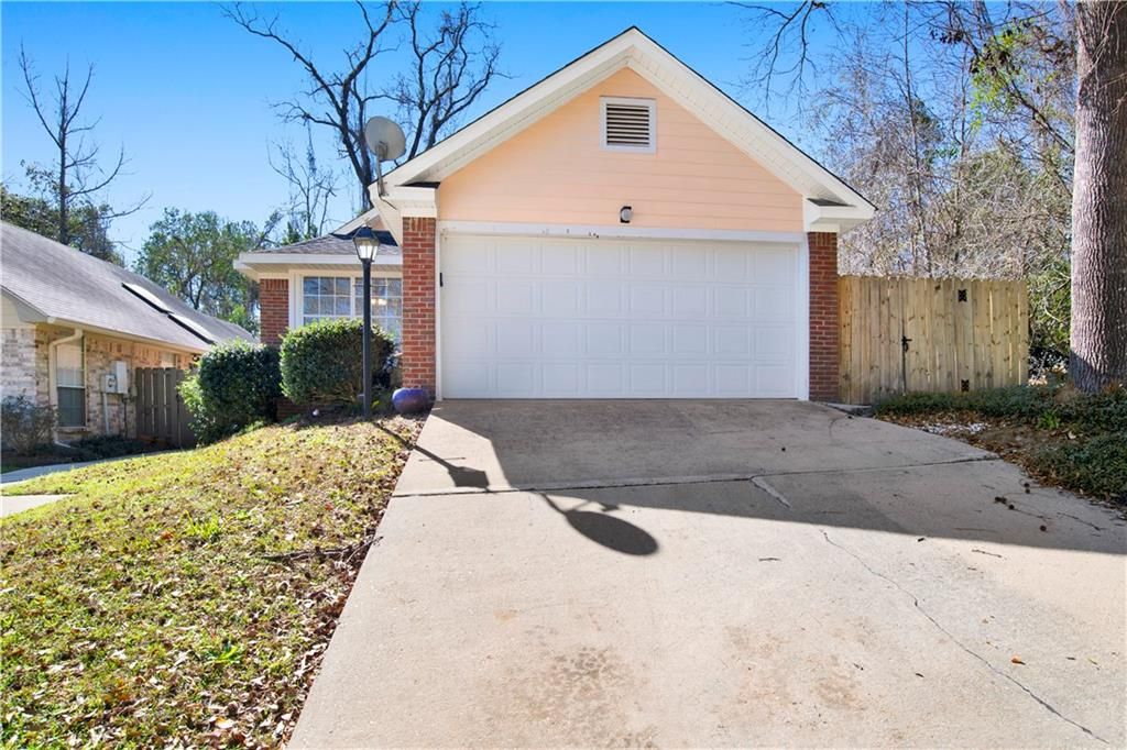 5631 Bentley Lane, Mobile, AL 36609
