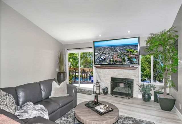 16521 Grunion Lane 206, Huntington Beach, CA 92649