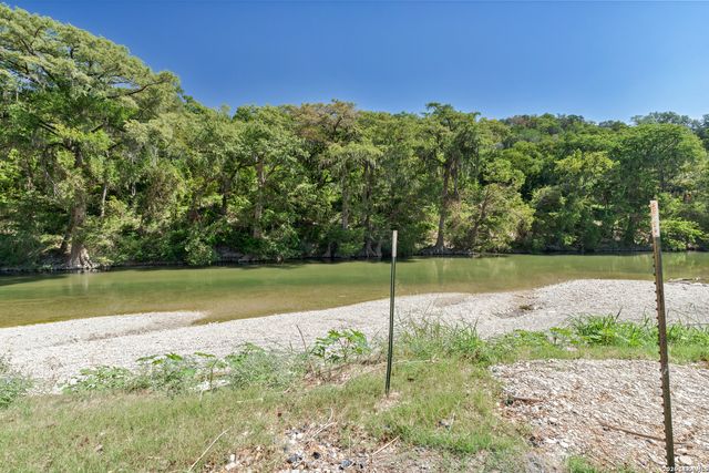 510 Cypress Pass Rd, Spring Branch, TX 78070