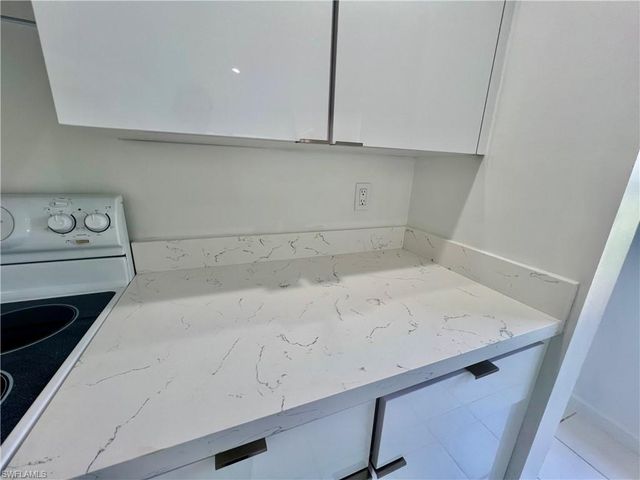 500 Lake AVE, Lehigh Acres, FL 33972