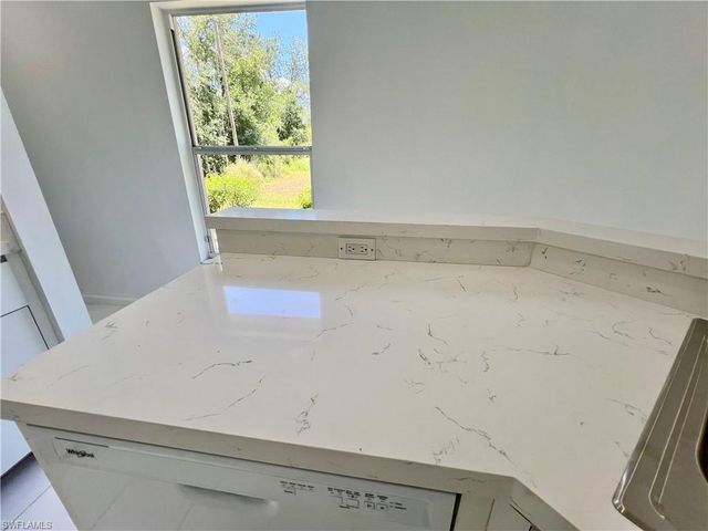 500 Lake AVE, Lehigh Acres, FL 33972