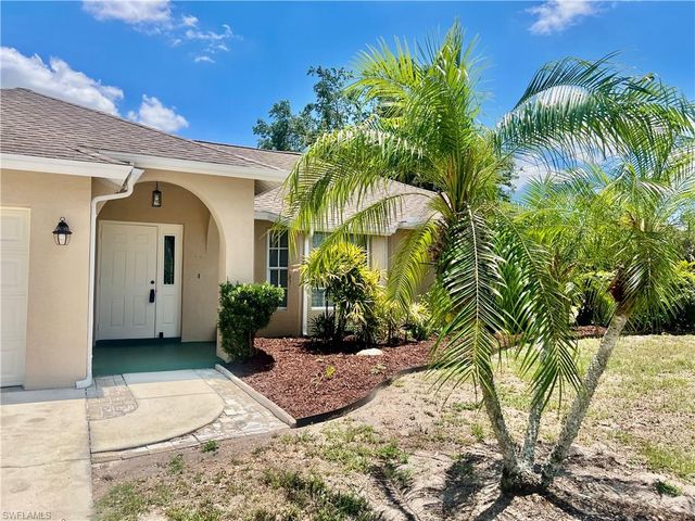 500 Lake AVE, Lehigh Acres, FL 33972