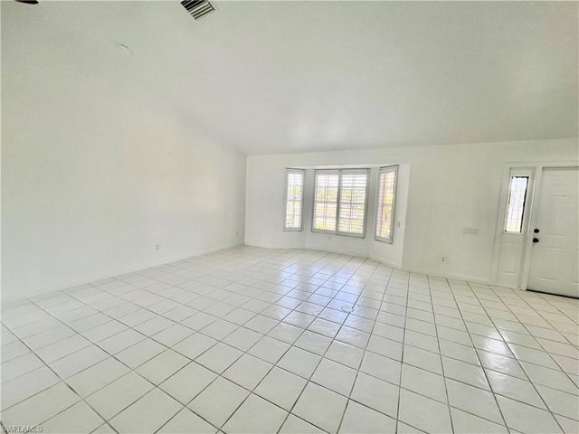 500 Lake AVE, Lehigh Acres, FL 33972