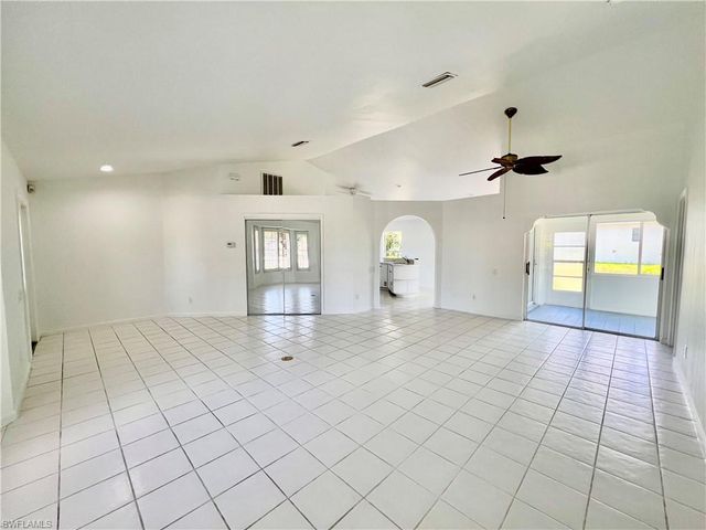 500 Lake AVE, Lehigh Acres, FL 33972