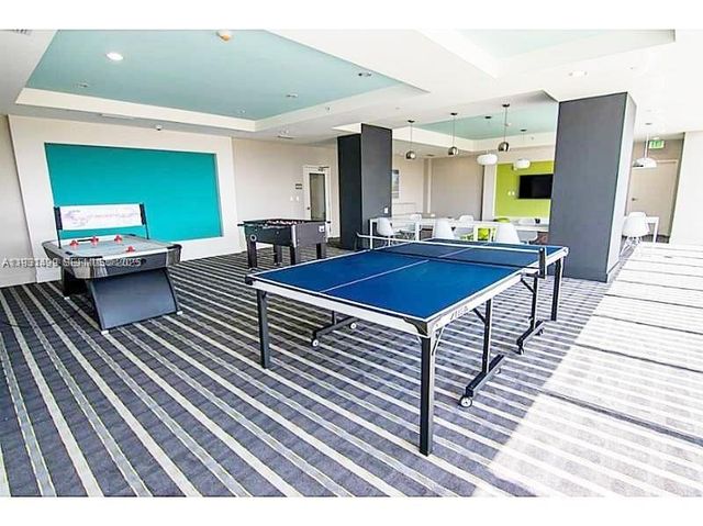 600 NE 27th St 2001, Miami, FL 33137