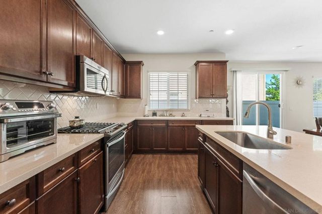 1287 White Oak Court, El Cajon, CA 92020