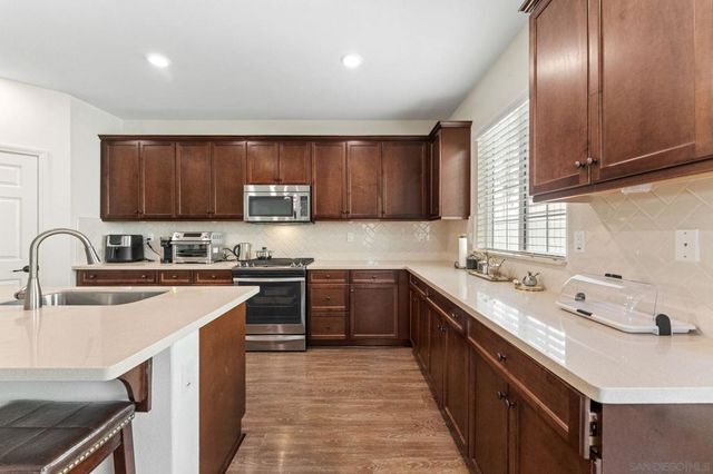 1287 White Oak Court, El Cajon, CA 92020