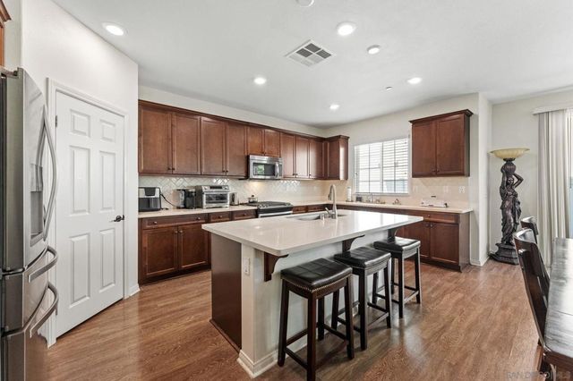 1287 White Oak Court, El Cajon, CA 92020