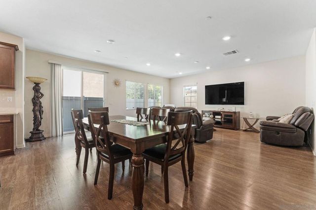 1287 White Oak Court, El Cajon, CA 92020