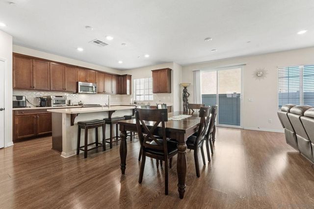 1287 White Oak Court, El Cajon, CA 92020