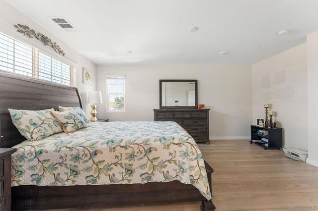 1287 White Oak Court, El Cajon, CA 92020