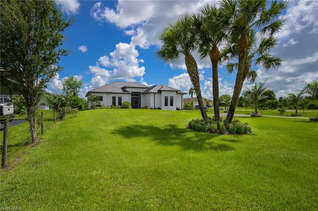 2806 45th AVE NE, NAPLES, FL 34120 — photo 3