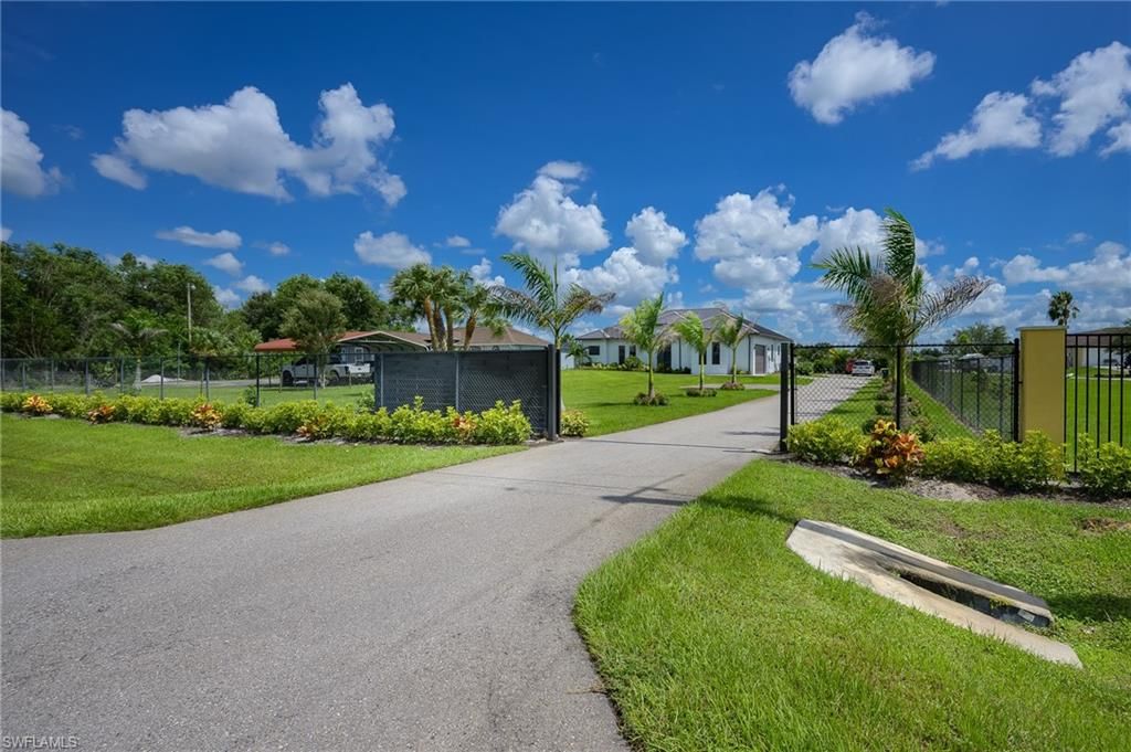 2806 45th AVE NE, NAPLES, FL 34120 — photo 5