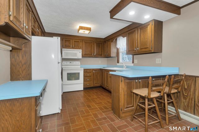 31 Sharren Lane, Enfield, CT 06082