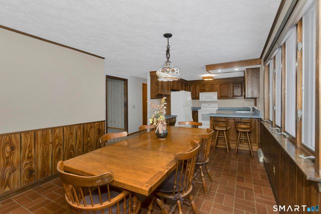 31 Sharren Lane, Enfield, CT 06082