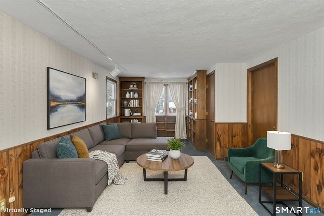 31 Sharren Lane, Enfield, CT 06082