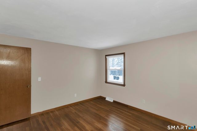 31 Sharren Lane, Enfield, CT 06082