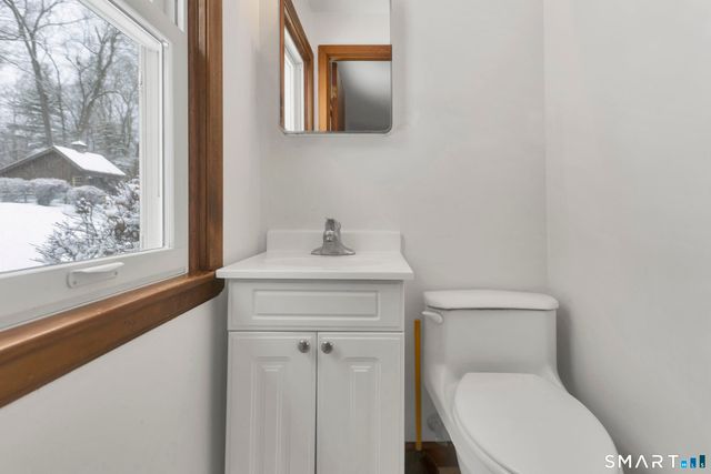 31 Sharren Lane, Enfield, CT 06082