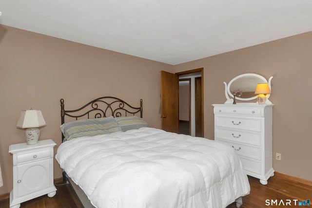 31 Sharren Lane, Enfield, CT 06082