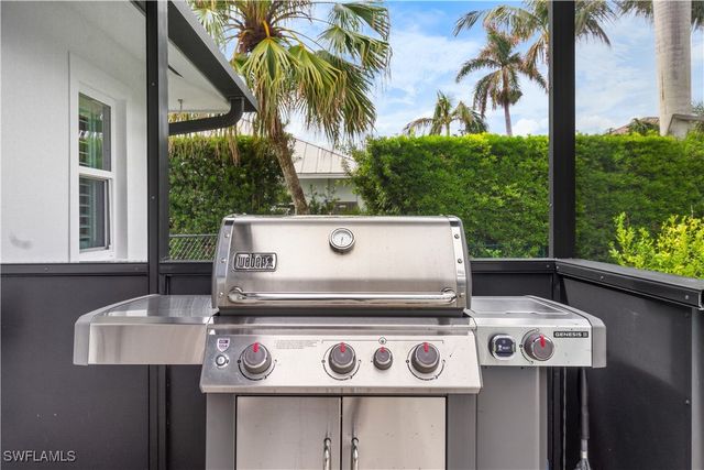 535 Anchor Rode DR, Naples, FL 34103